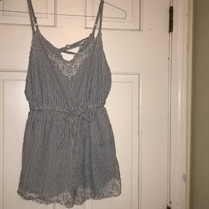 URBAN OUTFITTERS ROMPER only worn once